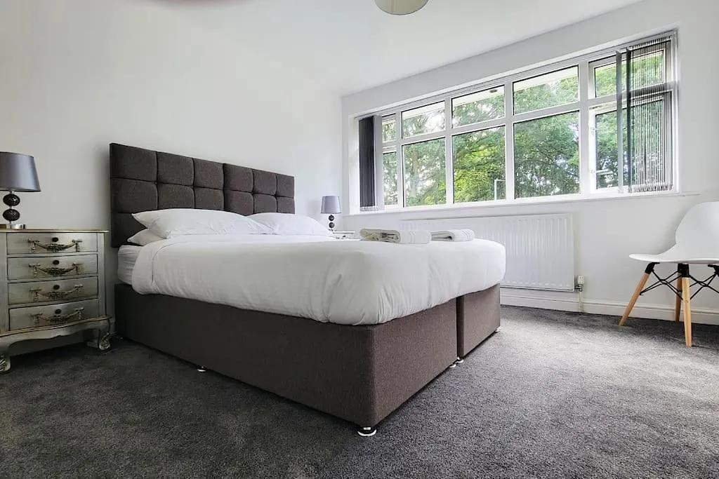 Big 7Xguest House 3Xvan Locked Carport Garden Leeds & Bradford 0*, Leeds (West Yorkshire) Wielka Brytania
